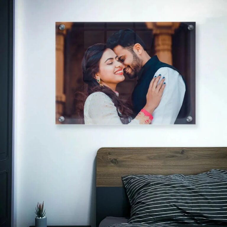 Acrylic photo frame